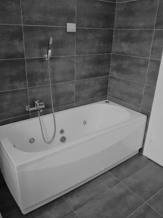 Apartament Casale Cadeloro Nebbiuno Zewnętrze zdjęcie